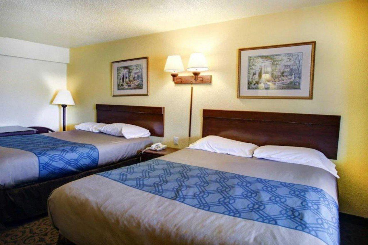 Econo Lodge San Marcos University Area Exteriör bild
